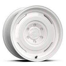 Load image into Gallery viewer, fifteen52 Analog HD 16x7.5 6x139.7 0mm ET 106.2 Center Bore Classic White Wheel